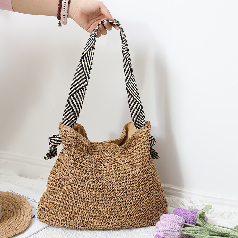 Versatile straw woven bag