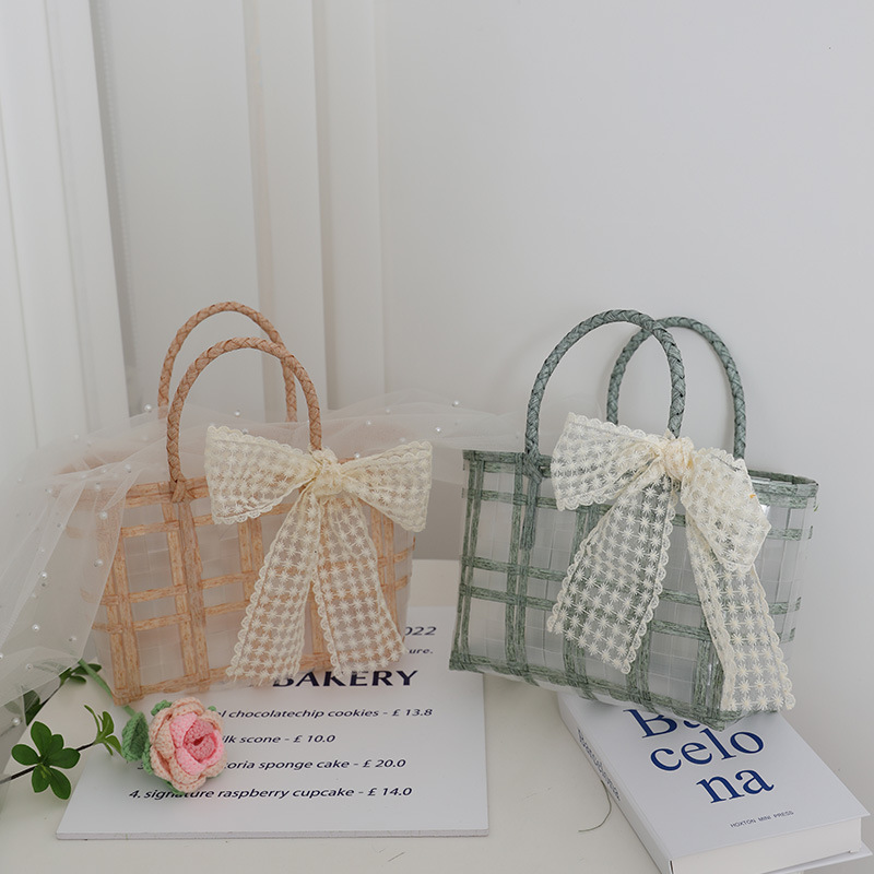 Transparent straw woven bag