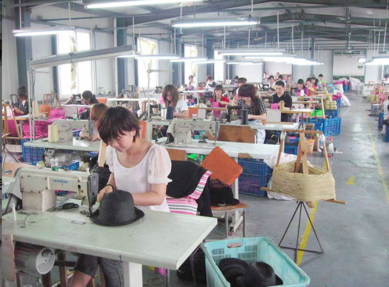 The source factory for wholesale supply of clothing accessories