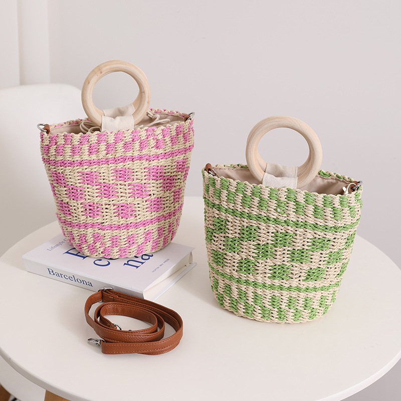 Environmentally friendly straw woven bags