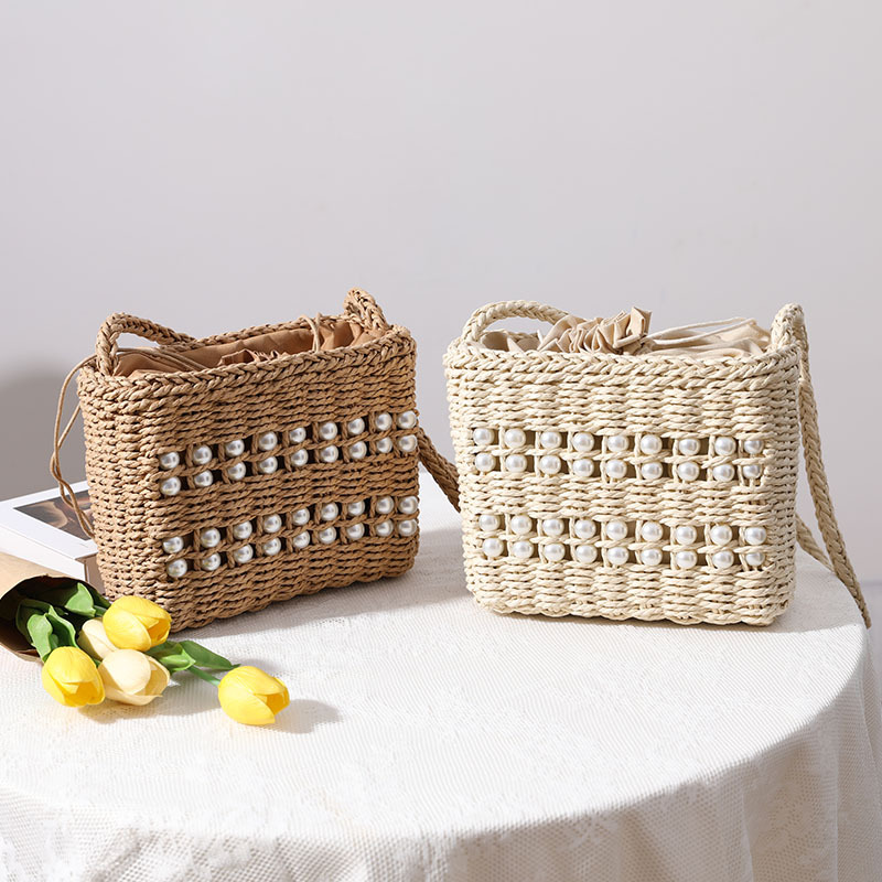 Environmentally friendly straw woven bags